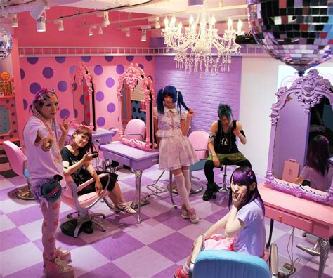 pink salon japan